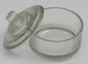 Pot with lid for petrol (glass)