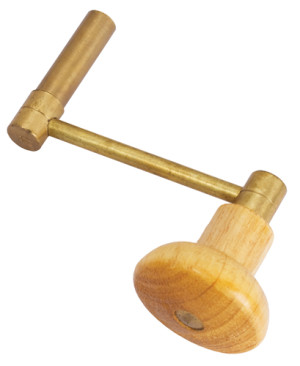 Crank key brass with wood handle for regulator square interior: 3.75