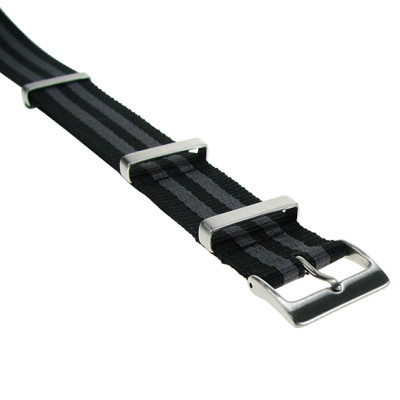 Bracelets en nylon striés  longitudinalement gris/noir