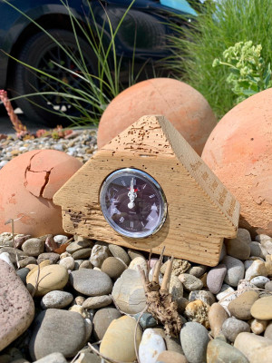 Matured forest clock, Made in Germany, black dial, Black Forest lodge