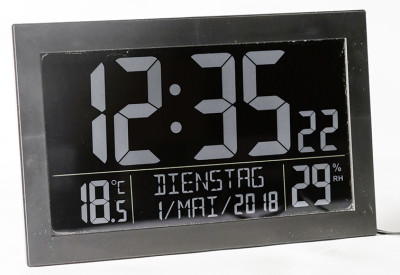 TECHNOLINE Radio controlled wall clock