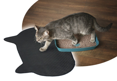 Cat mat - and the floor stays clean!