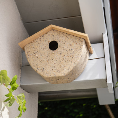 Nest box - nesting aid
