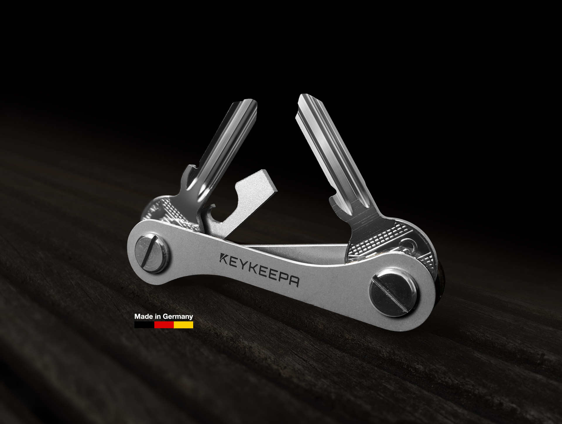 KEYKEEPA® - Classic Key Organizer aus Metall für bis zu 12 Schlüssel -  Schlüsselorganizer inklusive Flaschenöffner und Öse für den Autoschlüssel -  German Design Award Gewinner (Blau) : : Fashion